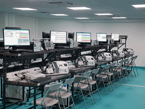 EXAMPLE OF LABORATORY: POWER ELECTRONICS AND ELECTROTECHNICS - 300 W SELV : LABO5_gb